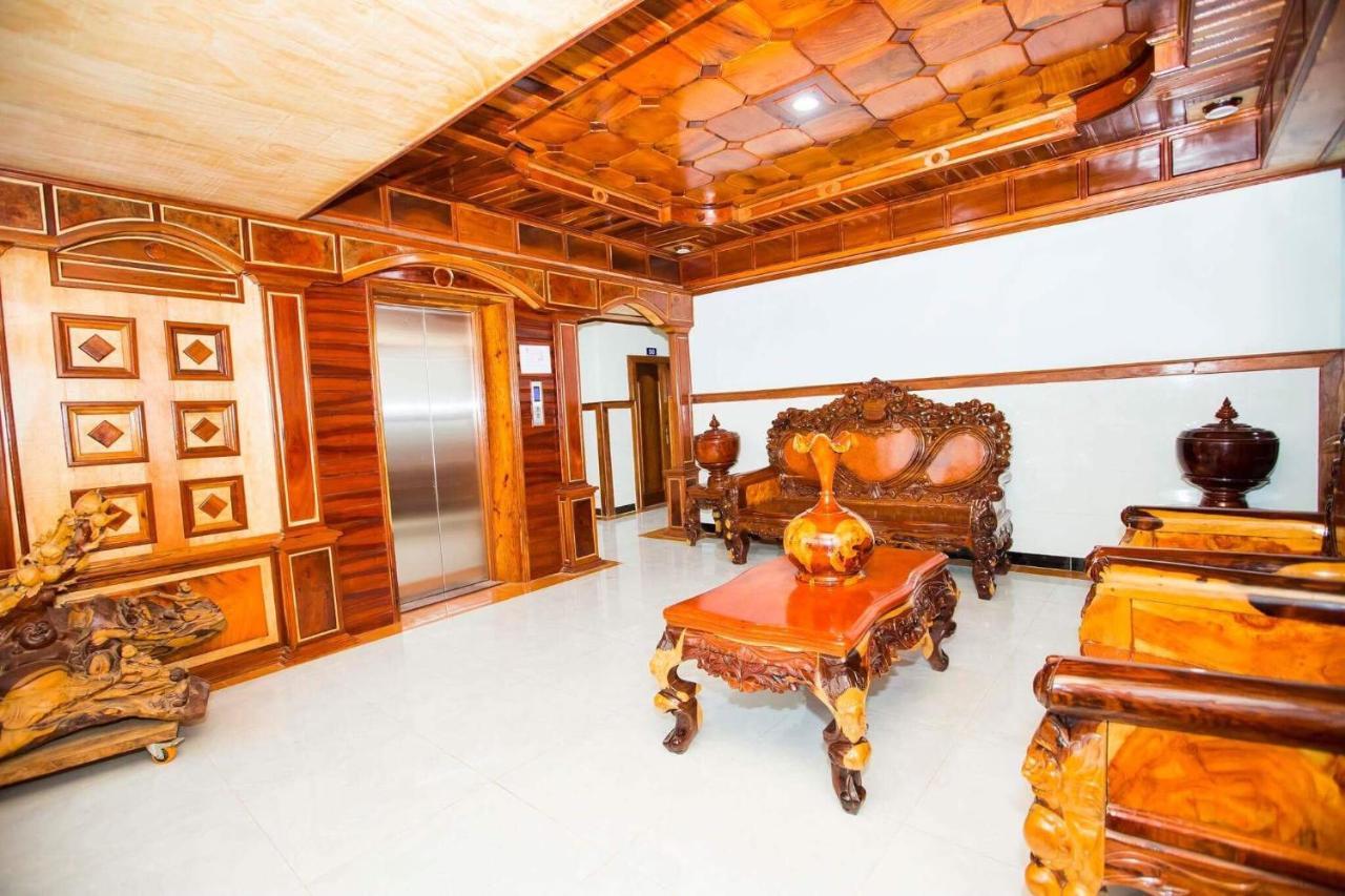 Ly Meng Hotel Battambang Exterior photo